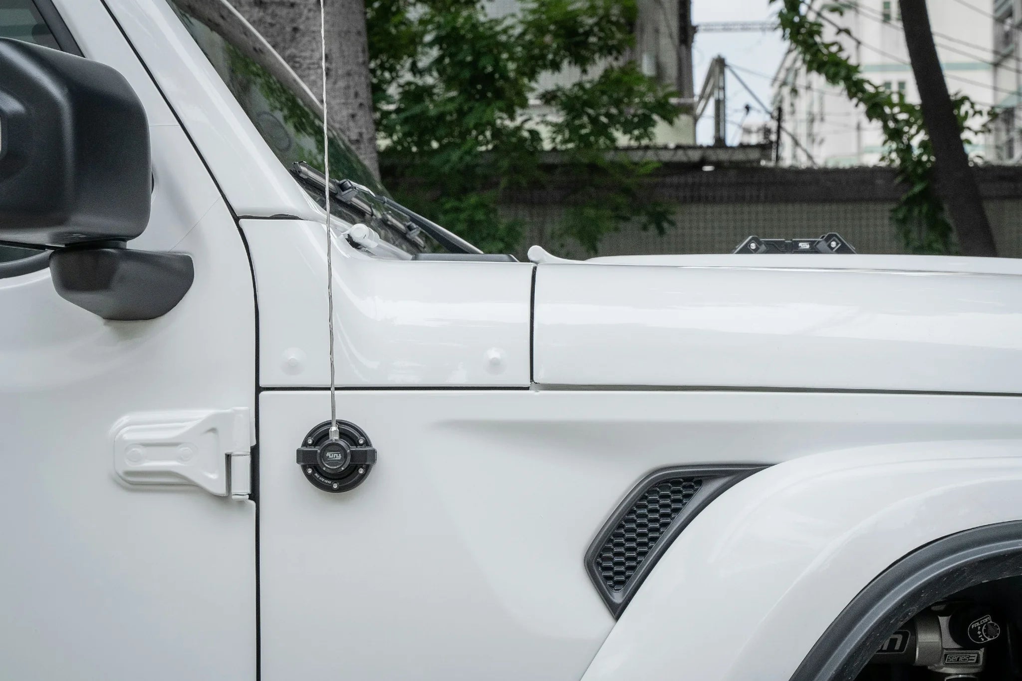Fury ガラスリッドアンテナベースカバー / JEEP Wrangler Fury ガラスリッドアンテナベースカバー / JEEP Wrangler